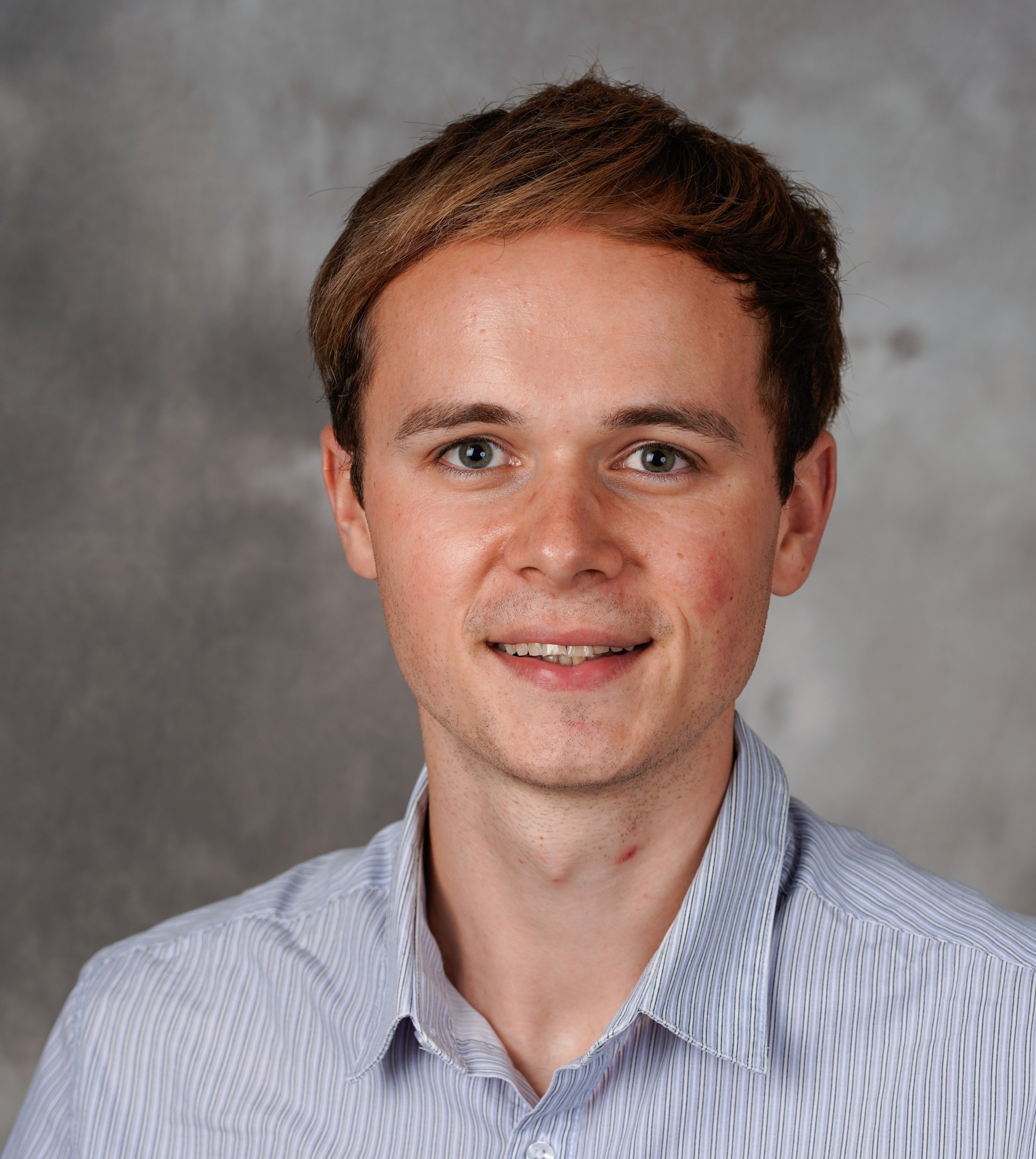 Headshot of Raphael Morsomme